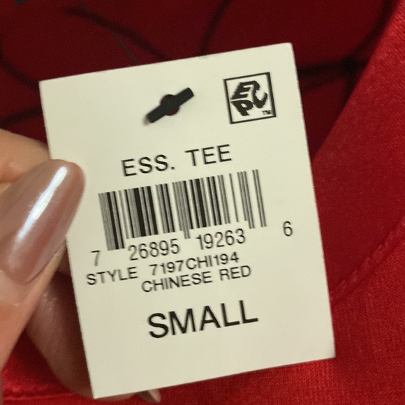 Alfani red essential tee. BNWT - Picture 4 of 7